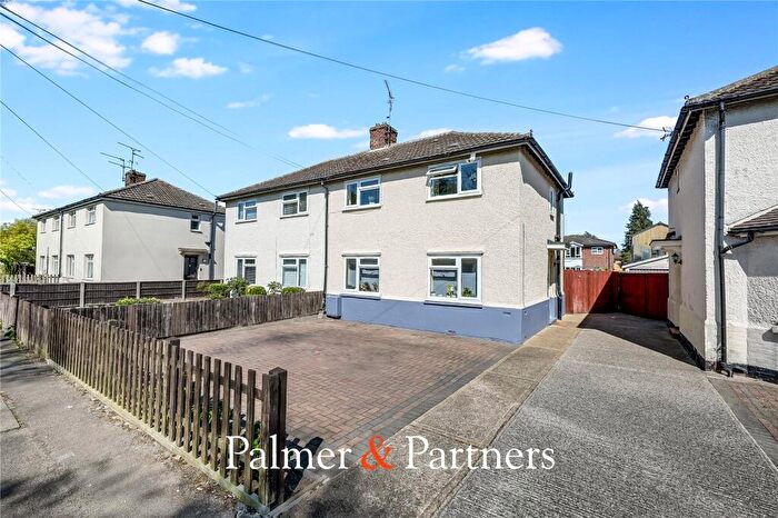 3 Bedroom Semi Detached House For Sale In North Avenue, Chelmsford, Essex, CM1
