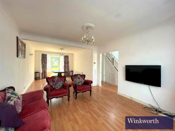 4 Bedroom Semi-Detached House To Rent In Welbeck Road, Harrow, HA2