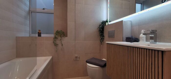 2 Bedroom Flat To Rent In Draycott Avenue, Kenton, Harrow, HA3