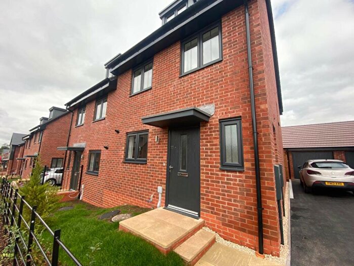 4 Bedroom House To Rent In Vicar Wood Way, Derby, DE22
