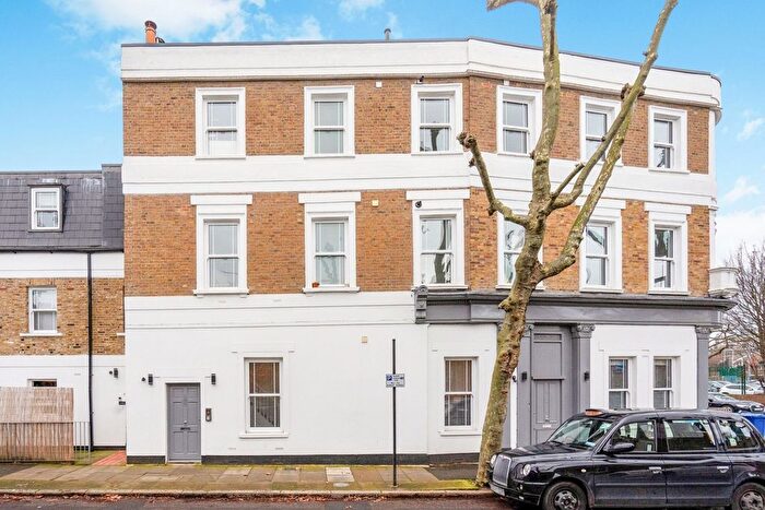 3 Bedroom Flat To Rent In Alma Grove, London, SE1