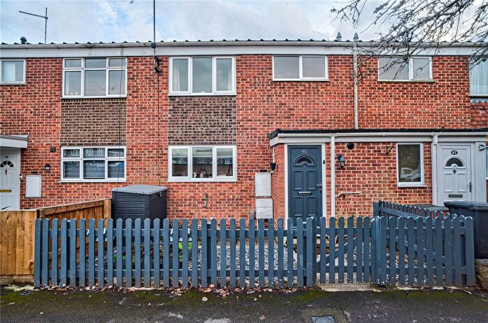 3 Bedroom Terraced House For Sale In Islandsmead, Eldene, Swindon, SN3