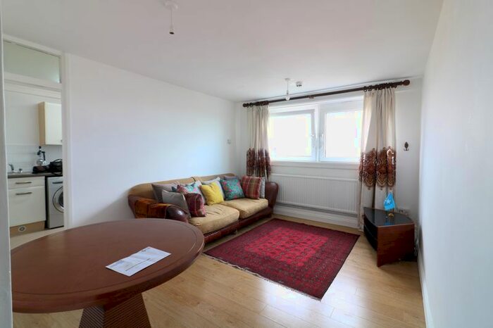 1 Bedroom Flat To Rent In High Road, London, N17