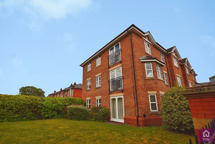 2 Bedroom Flat For Sale In Claremont Road, Sale, Greater Manchester, M33