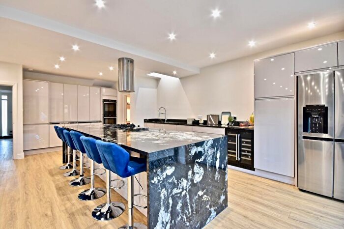 5 Bedroom Detached House For Sale In Links Road, Ashtead, KT21