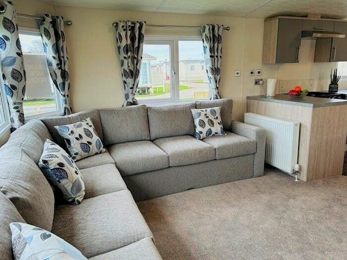 2 Bedroom Park Home For Sale In Winchelsea, TN36