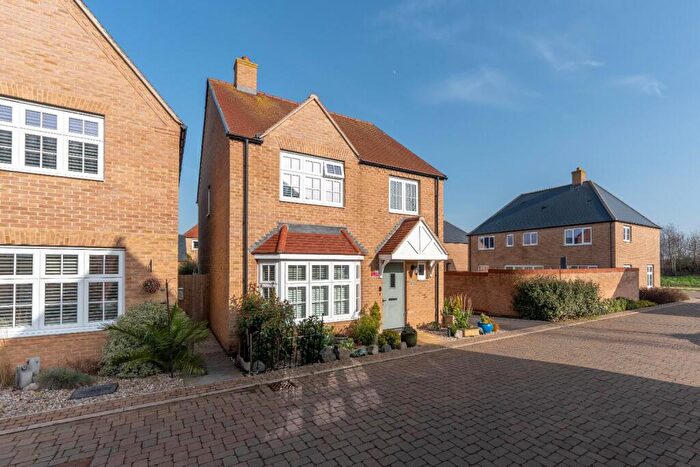 4 Bedroom Detached House For Sale In Peccle Close, Alconbury Weald, Huntingdon, Cambridgeshire, PE28