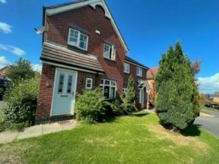 3 Bedroom House To Rent In Jasmine Court, Heanor, DE75