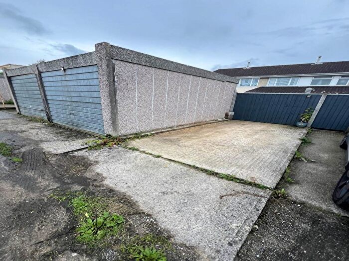 Garage / Parking To Rent In Bramley Drive - Garage, Frome, Somerset, BA11
