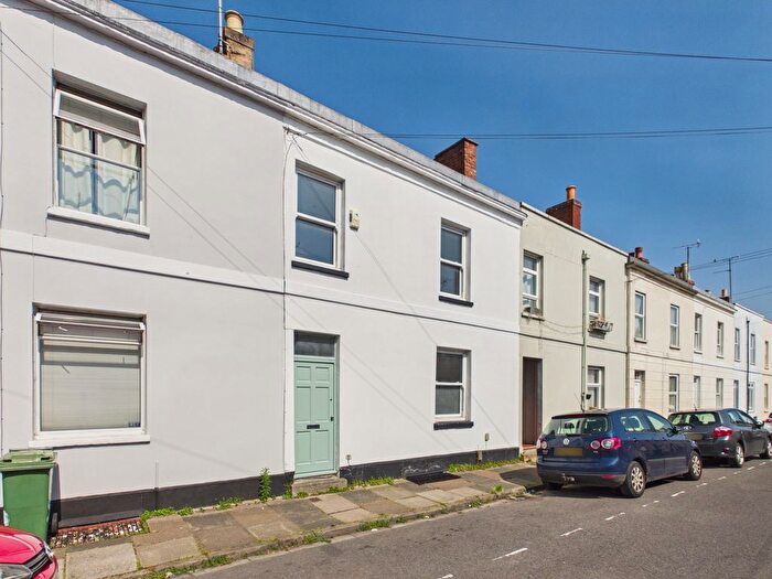 4 Bedroom Terraced House To Rent In St. Pauls Street North, Cheltenham, Gloucestershire, GL50