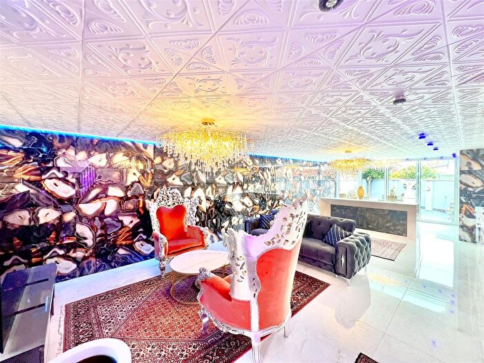 4 Bedroom Detached House To Rent In Campion Road, Isleworth, TW7