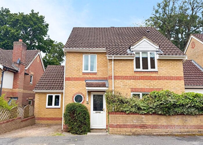 4 Bedroom Detached House For Sale In Magnolia Close, Heathfield, TN21