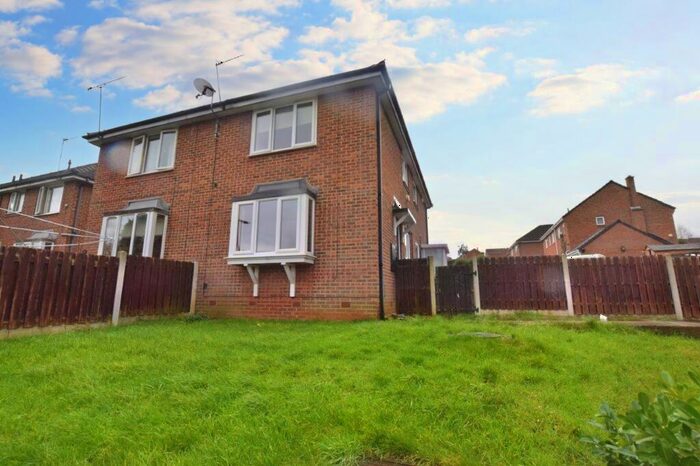 1 Bedroom Terraced House For Sale In Tomlinson Road, Elsecar, Barnsley, S74