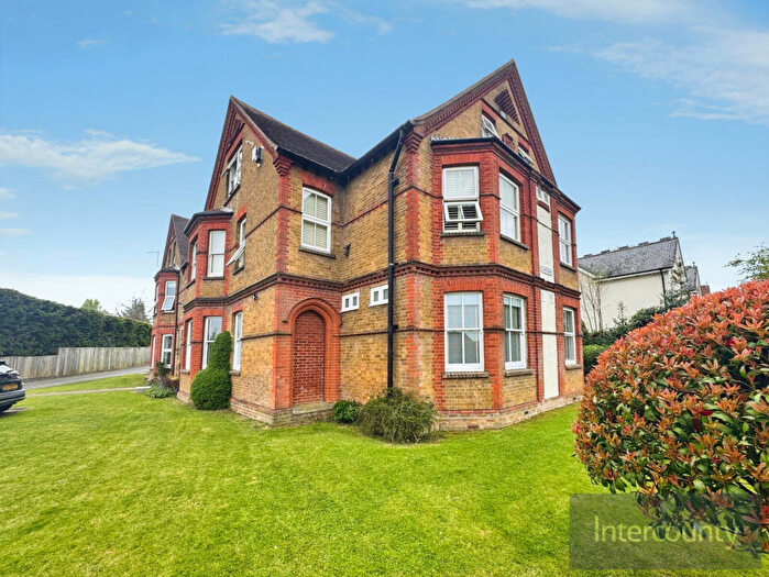 2 Bedroom Apartment To Rent In Chantry Mount, Chantry Road, Bishop's Stortford, East Hertfordshire, CM23