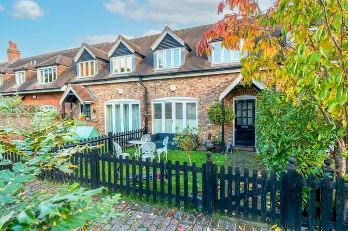 2 Bedroom Terraced House To Rent In Church Road, Wallington, Surrey, SM6