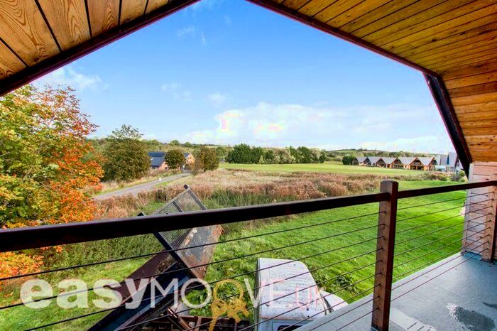 3 Bedroom Detached House For Sale In Property Reference - - Executive Lodge, Brinkworth, OP1