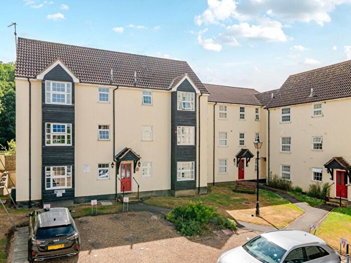 1 Bedroom Apartment For Sale In Red Lion Court, Bishop's Stortford, Hertfordshire, CM23