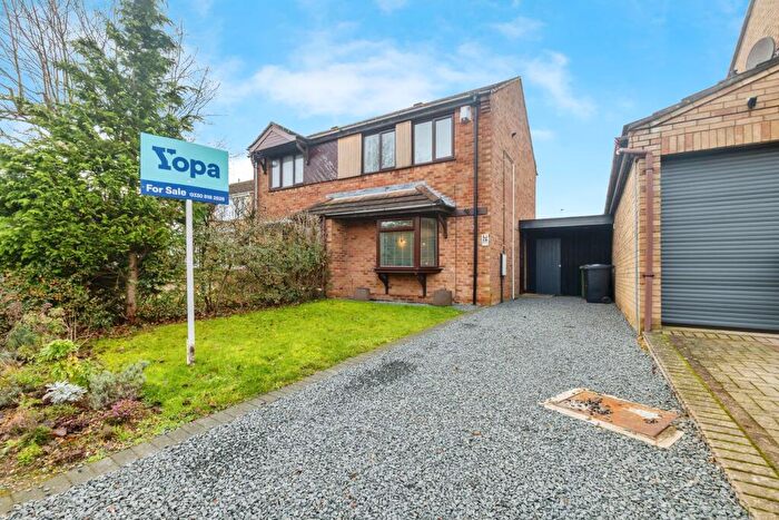 2 Bedroom Semi-Detached House For Sale In Chedworth Close, Lincoln, LN2