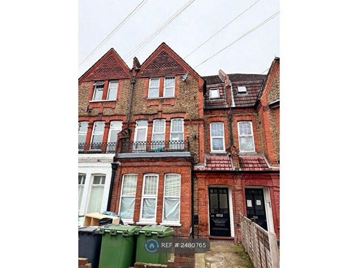 1 Bedroom Flat To Rent In Ashlake Road, London, SW16