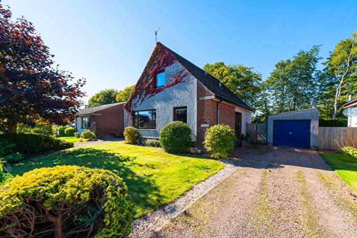 3 Bedroom Detached House For Sale In Park View, Balmullo, KY16