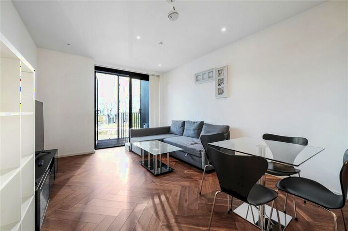 1 Bedroom Apartment To Rent In Ambassador Building, Embassy Gardens, SW11