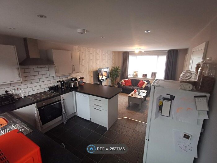 1 Bedroom Semi-Detached House To Rent In Champion Way, Oxford, OX4