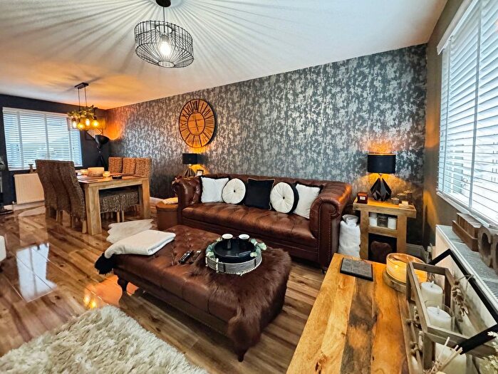 3 Bedroom Terraced House For Sale In Wendur Way, Paisley, PA3