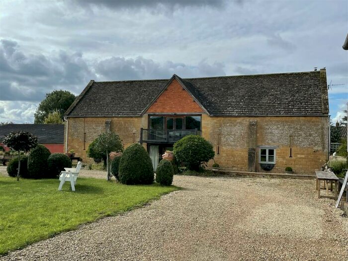 3 Bedroom Detached House For Sale In Didbrook Fields, Toddington, Cheltenham, GL54