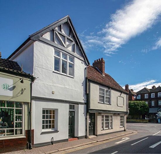 3 Bedroom Terraced House To Rent In Strand Street, Sandwich Kent, CT13