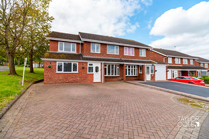 5 Bedroom Semi-Detached House For Sale In Cornel, Tamworth, B77