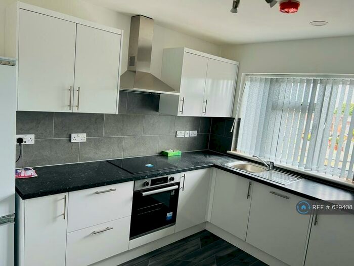 3 Bedroom Flat To Rent In Sewall Highway, Coventry, CV2