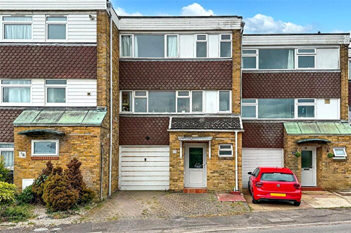 4 Bedroom Terraced House For Sale In Church Street, Littlehampton, West Sussex, BN17