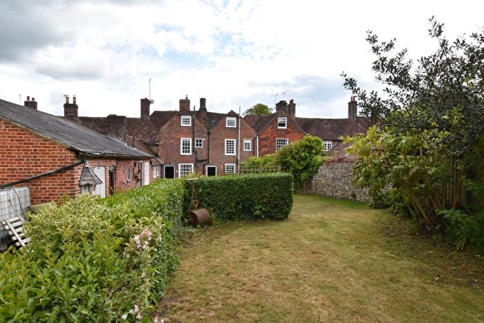 3 Bedroom Cottage For Sale In High Street, Lenham, Maidstone, ME17