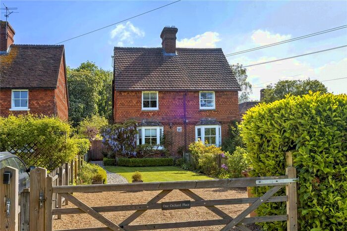3 Bedroom Semi-Detached House For Sale In Pickhurst Road, Chiddingfold, Godalming, Surrey, GU8