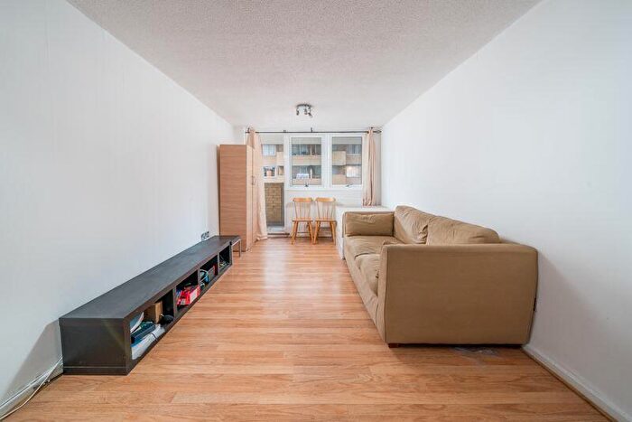 1 Bedroom Flat To Rent In Vesage Court, Leather Lane, London, EC1N