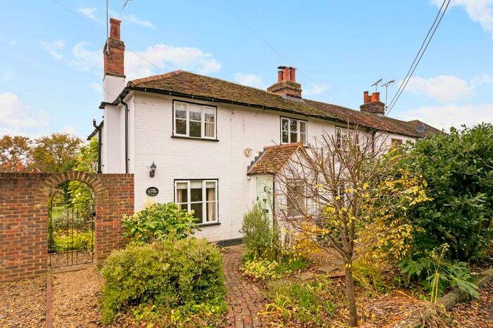 4 Bedroom Cottage To Rent In Stud Green, Holyport, Maidenhead SL6