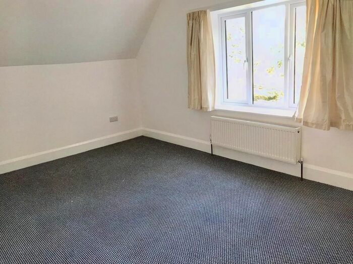 2 Bedroom Detached House To Rent In Church Road, Easton-In-Gordano, Bristol, BS20