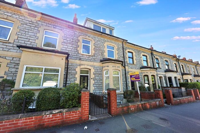 1 Bedroom Flat For Sale In Ground Floor Flat, Windsor Road, Penarth, South Glamorgan, CF64