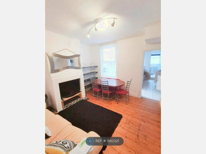 5 Bedroom Terraced House To Rent In Coronation Avenue, Bath, BA2