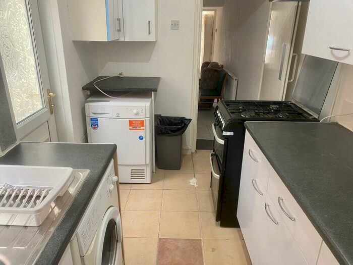 1 Bedroom Terraced House To Rent In Room Hubert Road, B29