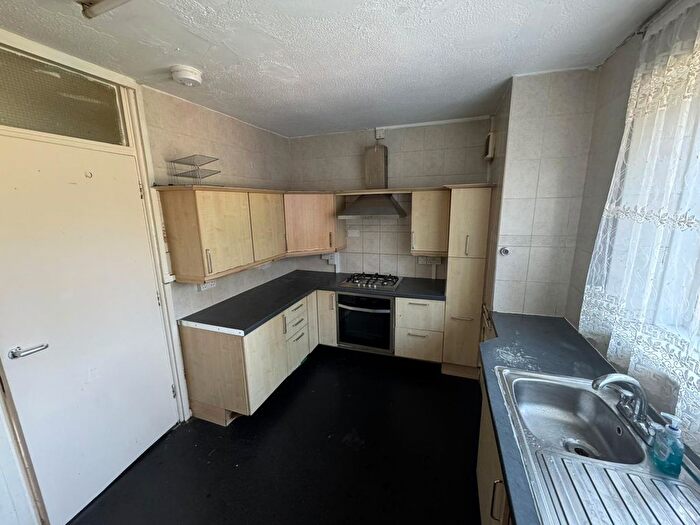 1 Bedroom Maisonette To Rent In High Road, Tottenham, N17