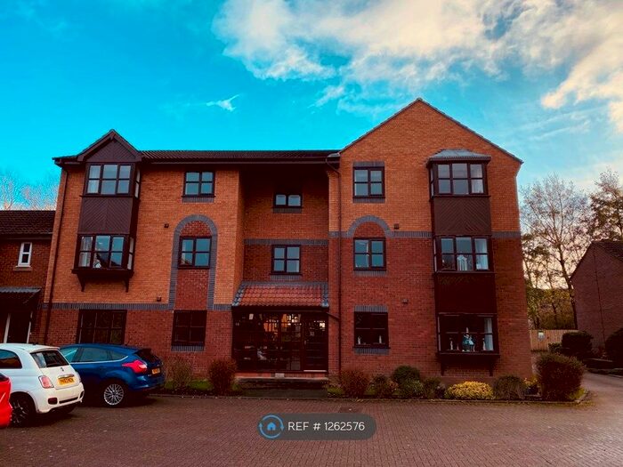 2 Bedroom Flat To Rent In Gilderdale Court, Lytham FY8