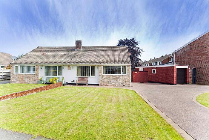 2 Bedroom Semi-Detached Bungalow For Sale In Commondale Drive, Hartlepool, TS25