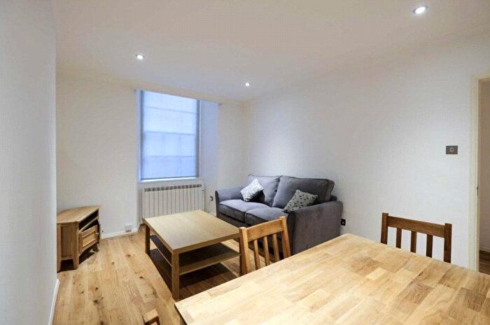 2 Bedroom Flat To Rent In Bryanston Pl, London, W1H