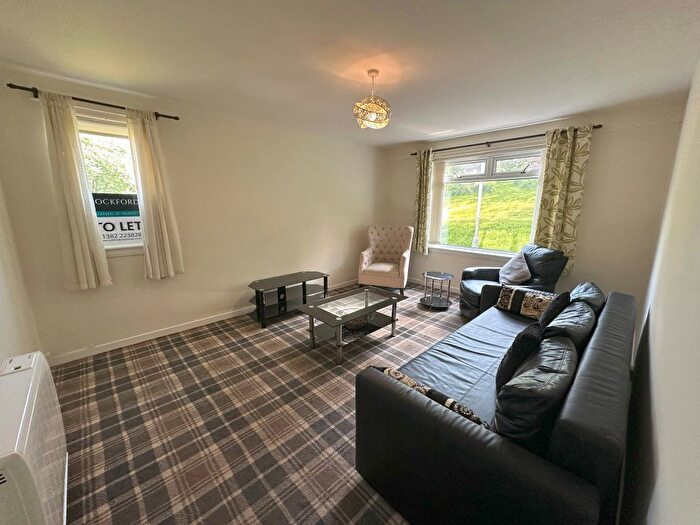 2 Bedroom Flat To Rent In Saggar Street, Dundee, DD2