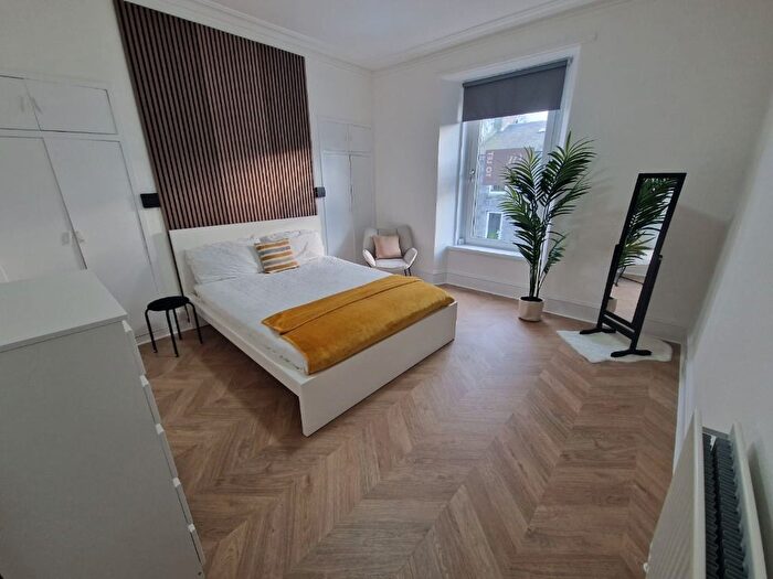 1 Bedroom Flat To Rent In Chestnut Row, City Centre, Aberdeen, AB25