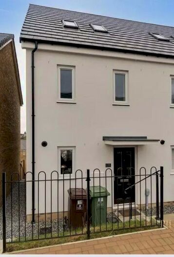 3 Bedroom Terraced House To Rent In Bluebell Street, Plymouth, PL6
