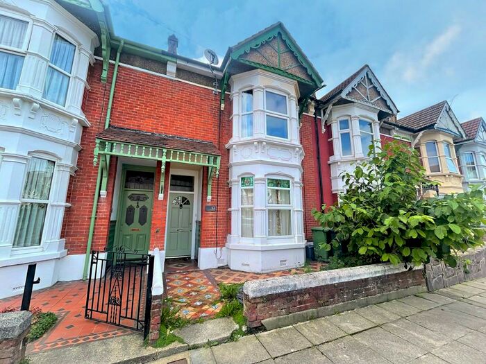3 Bedroom Terraced House To Rent In Wadham Road, Portsmouth, PO2