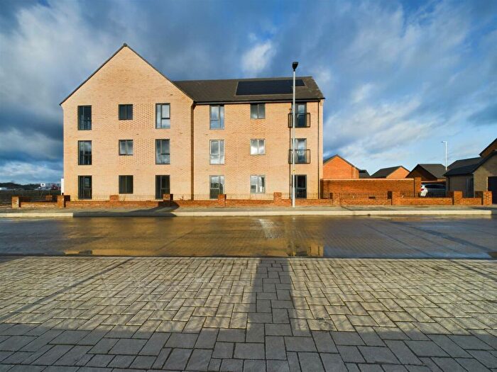 2 Bedroom Flat To Rent In Cromwell Place, Fishers Wood Road, Wixams, MK42