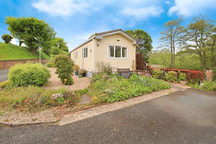 1 Bedroom Park Home For Sale In Austcliffe Park, Cookley, Kidderminster, DY10